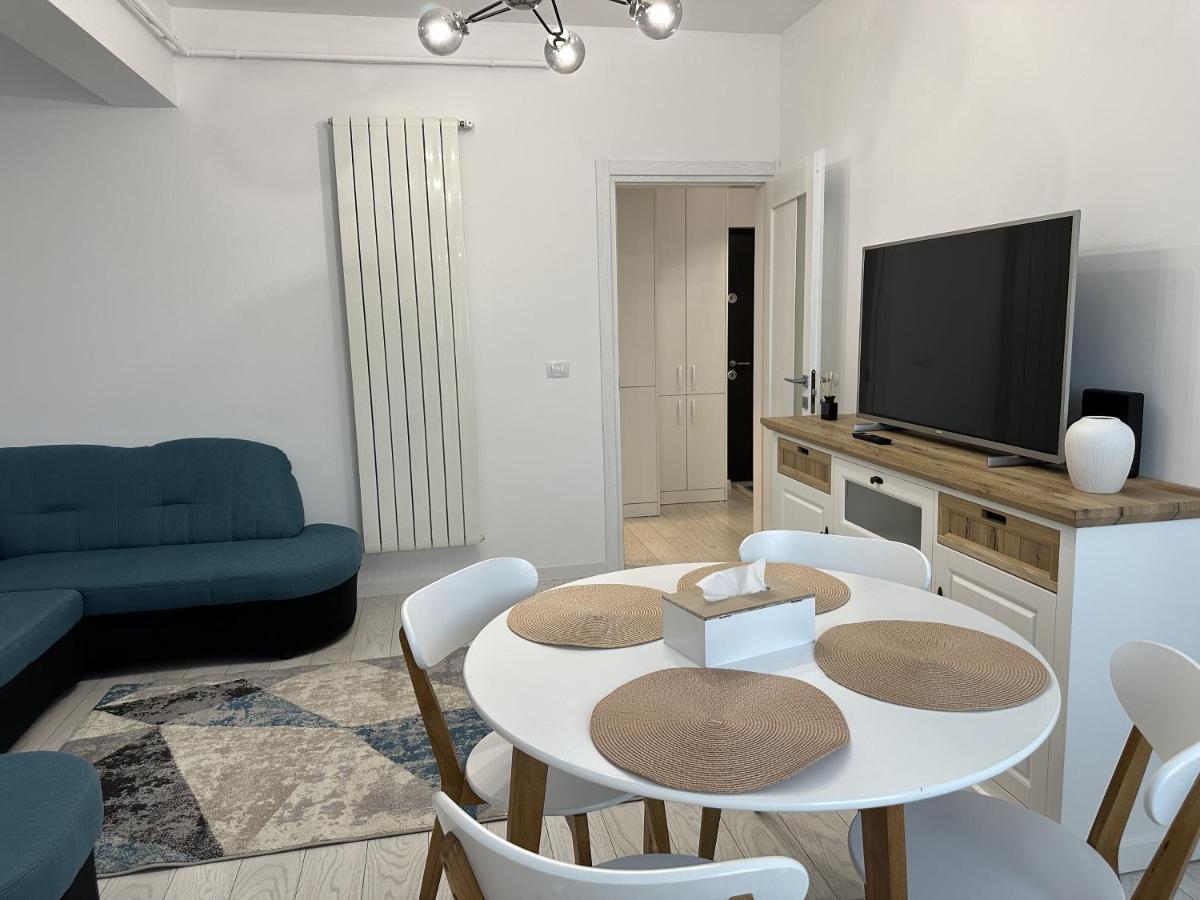 Apartament In Suceava, Zamcaアパートメント エクステリア 写真
